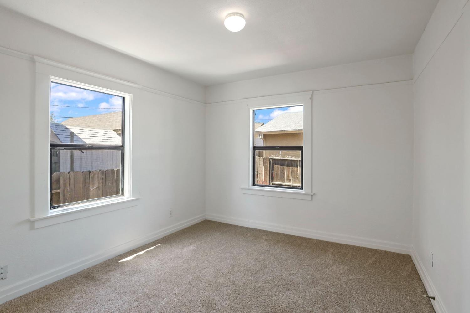 Detail Gallery Image 16 of 25 For 11 E 1st St, Tracy,  CA 95376 - 2 Beds | 1 Baths