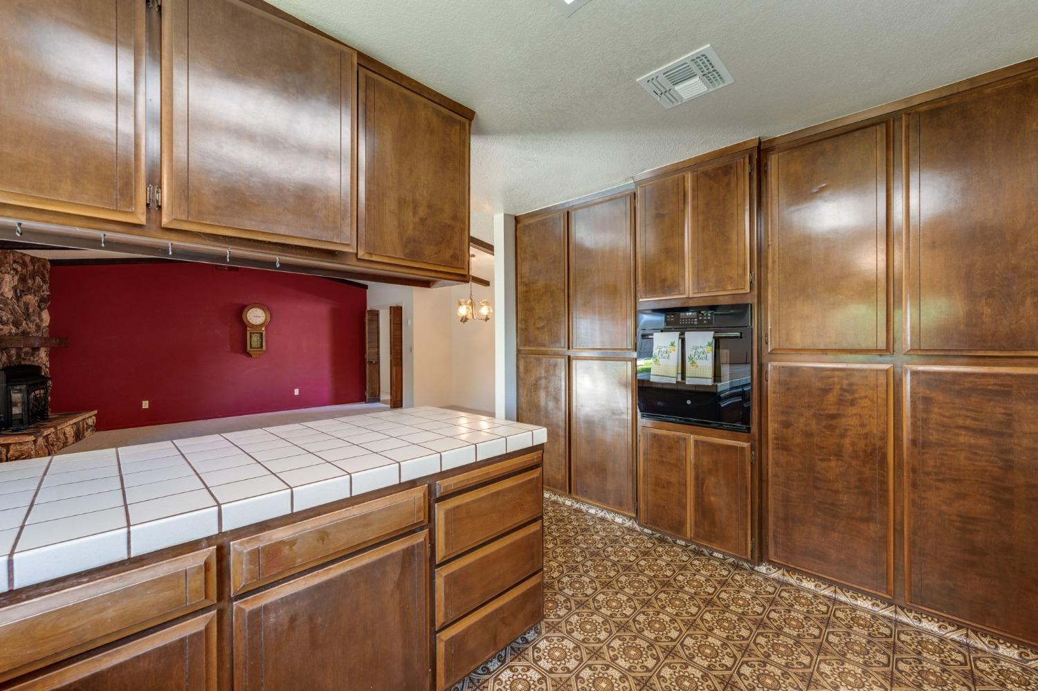 Detail Gallery Image 22 of 40 For 8700 Tipton Ct, Elk Grove,  CA 95624 - 3 Beds | 2/1 Baths