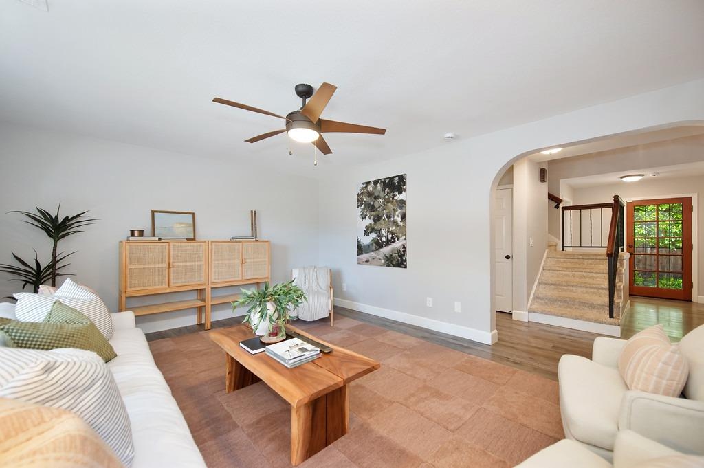 Detail Gallery Image 11 of 46 For 849 10th Ave, Sacramento,  CA 95818 - 3 Beds | 2 Baths