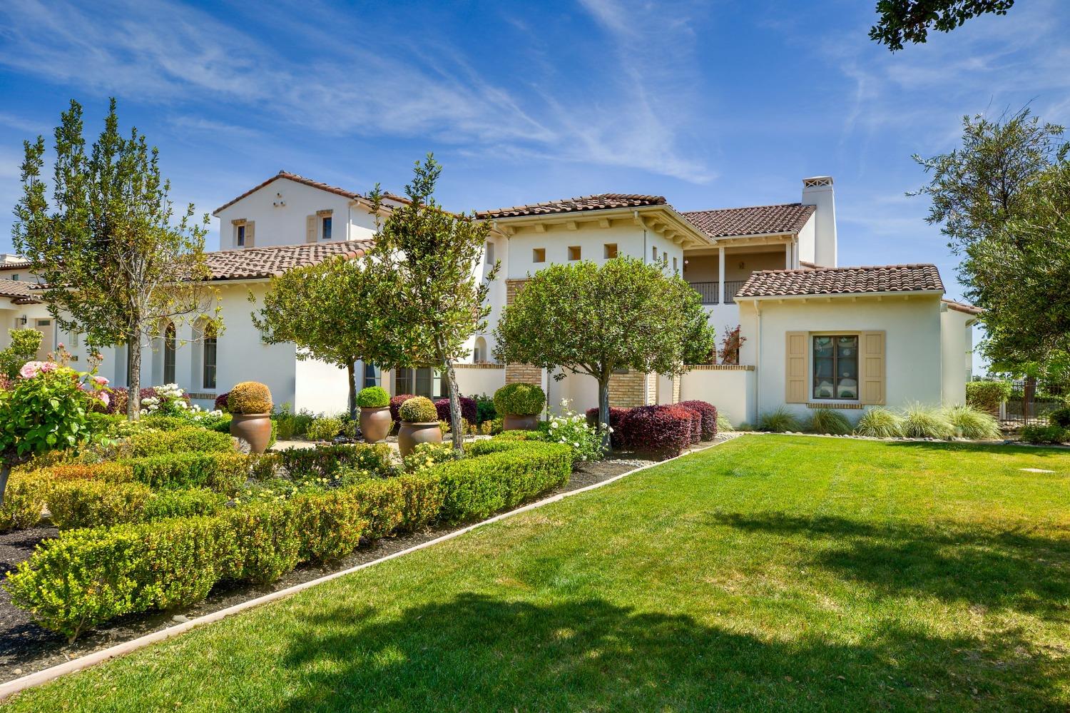 Detail Gallery Image 3 of 72 For 3432 Vista De Madera, Lincoln,  CA 95648 - 5 Beds | 5/1 Baths