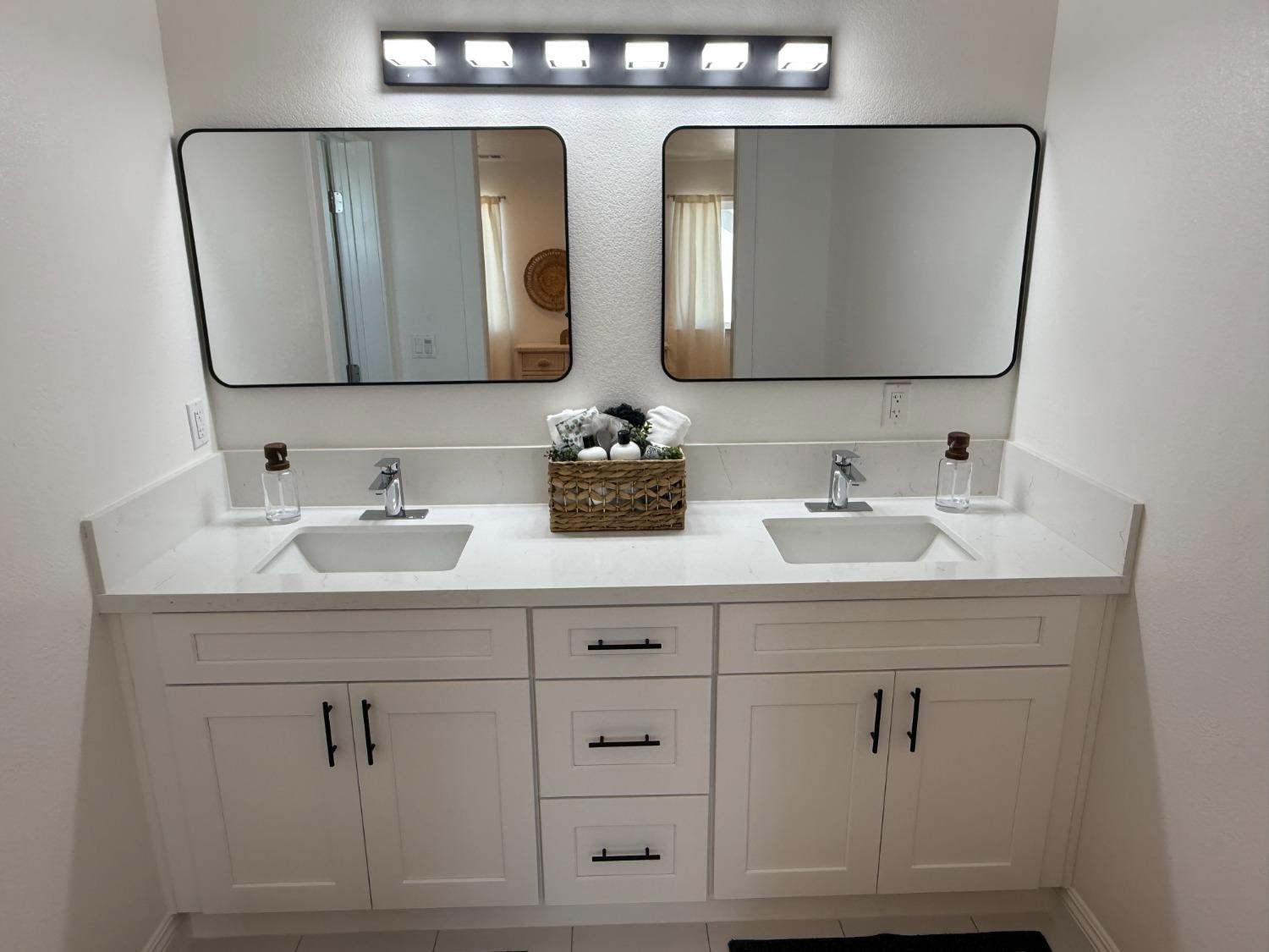 Detail Gallery Image 23 of 26 For 571 Jason Dr, Turlock,  CA 95380 - 3 Beds | 2/1 Baths