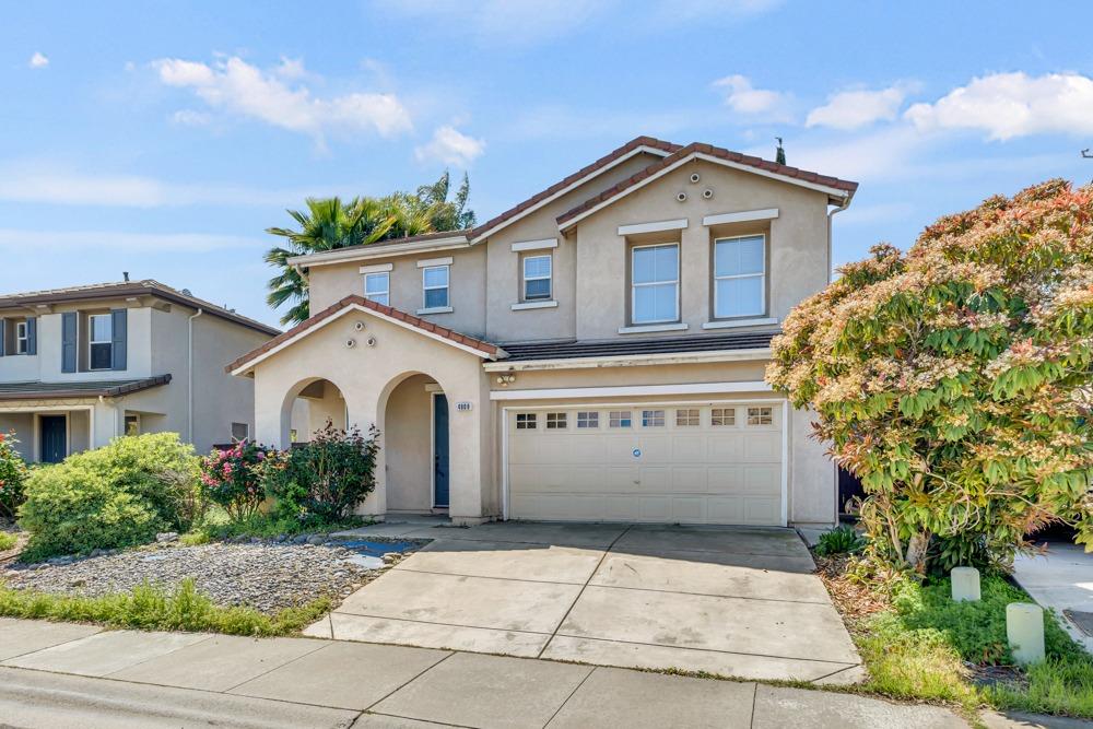 Detail Gallery Image 3 of 56 For 4909 Winamac Dr, Sacramento,  CA 95835 - 3 Beds | 2/1 Baths