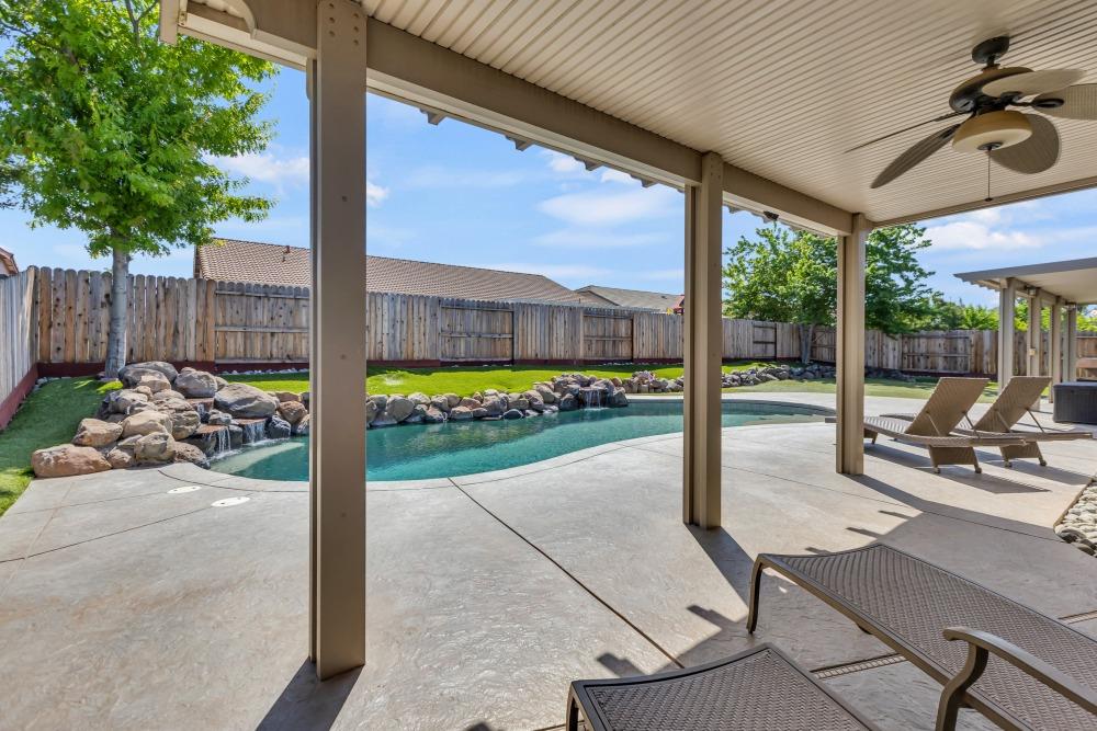 Detail Gallery Image 55 of 66 For 929 Jordine Way, Galt,  CA 95632 - 5 Beds | 2/1 Baths