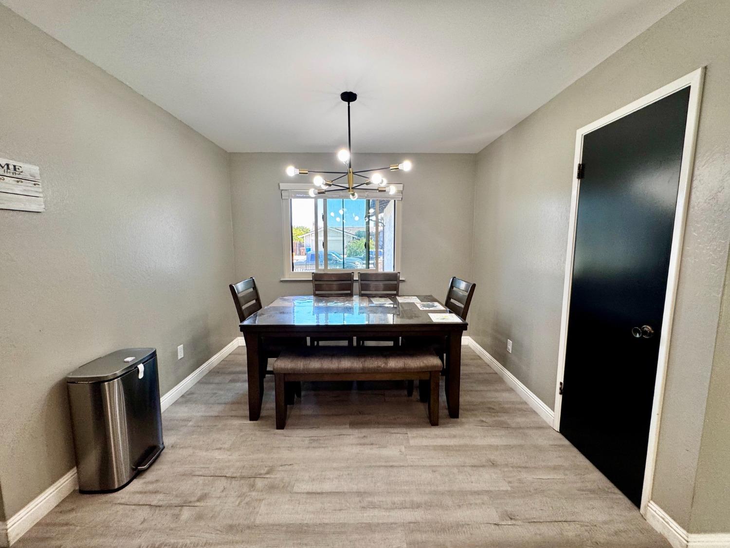 Detail Gallery Image 19 of 40 For 2304 Candlestick Dr, Antioch,  CA 94509 - 3 Beds | 2/1 Baths