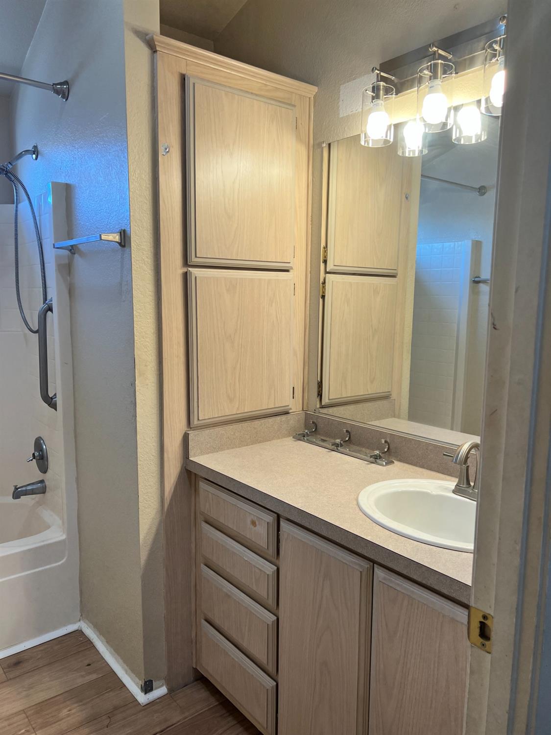 Detail Gallery Image 7 of 11 For 6602 Capital Dr 74, Sacramento,  CA 95828 - 0 Beds | 1 Baths