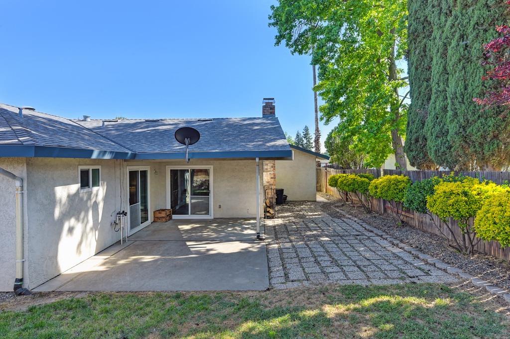 Detail Gallery Image 28 of 31 For 6704 Green Ash Ct, Citrus Heights,  CA 95610 - 4 Beds | 2 Baths
