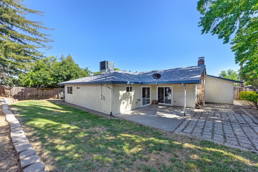 Detail Gallery Image 24 of 31 For 6704 Green Ash Ct, Citrus Heights,  CA 95610 - 4 Beds | 2 Baths