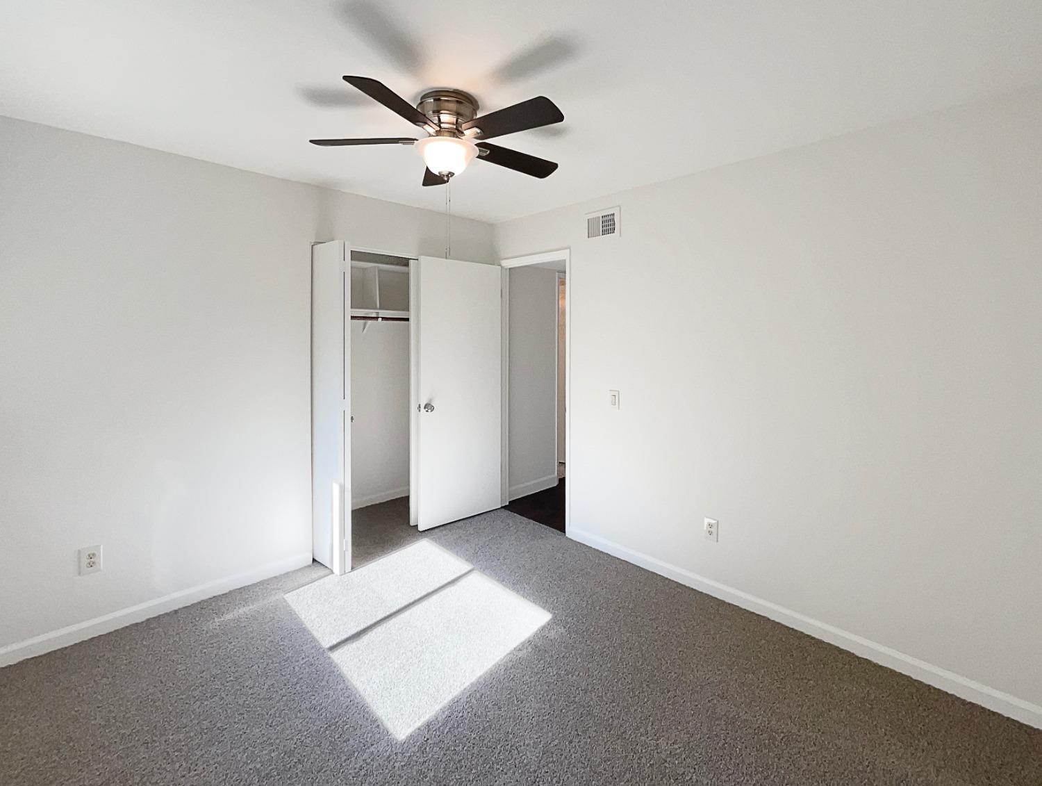 Detail Gallery Image 13 of 27 For 7031 Rancho Mirage Ct, Citrus Heights,  CA 95621 - 3 Beds | 2 Baths