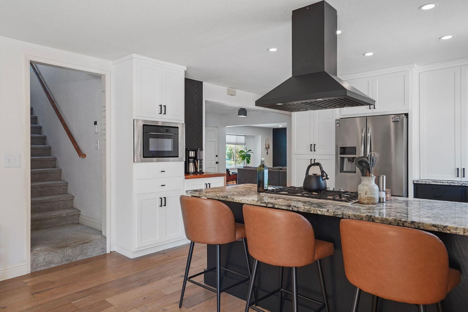 Detail Gallery Image 15 of 39 For 4950 Thor Way, Carmichael,  CA 95608 - 4 Beds | 3 Baths