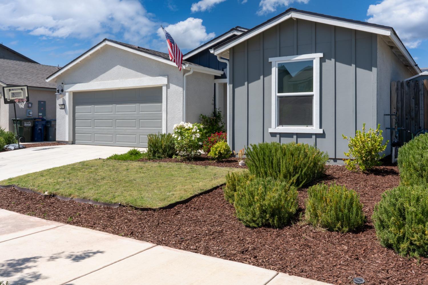 Detail Gallery Image 3 of 48 For 627 Suzanne Dr, Merced,  CA 95348 - 4 Beds | 2 Baths