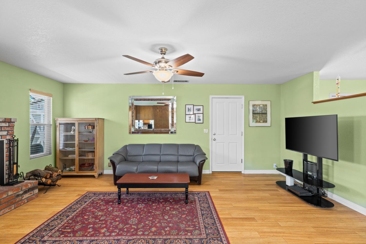Detail Gallery Image 11 of 36 For 14535 Arapaho Way, Manteca,  CA 95336 - 3 Beds | 2 Baths