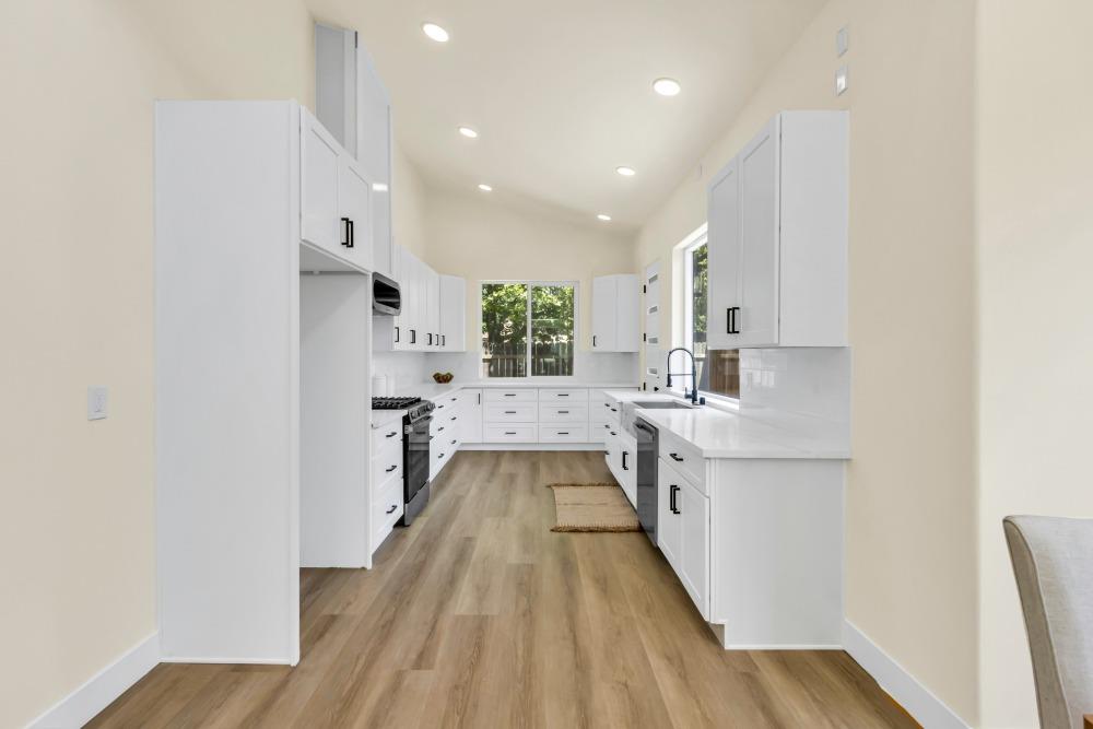 Detail Gallery Image 17 of 48 For 8411 Aster Ct, Citrus Heights,  CA 95610 - 3 Beds | 2 Baths