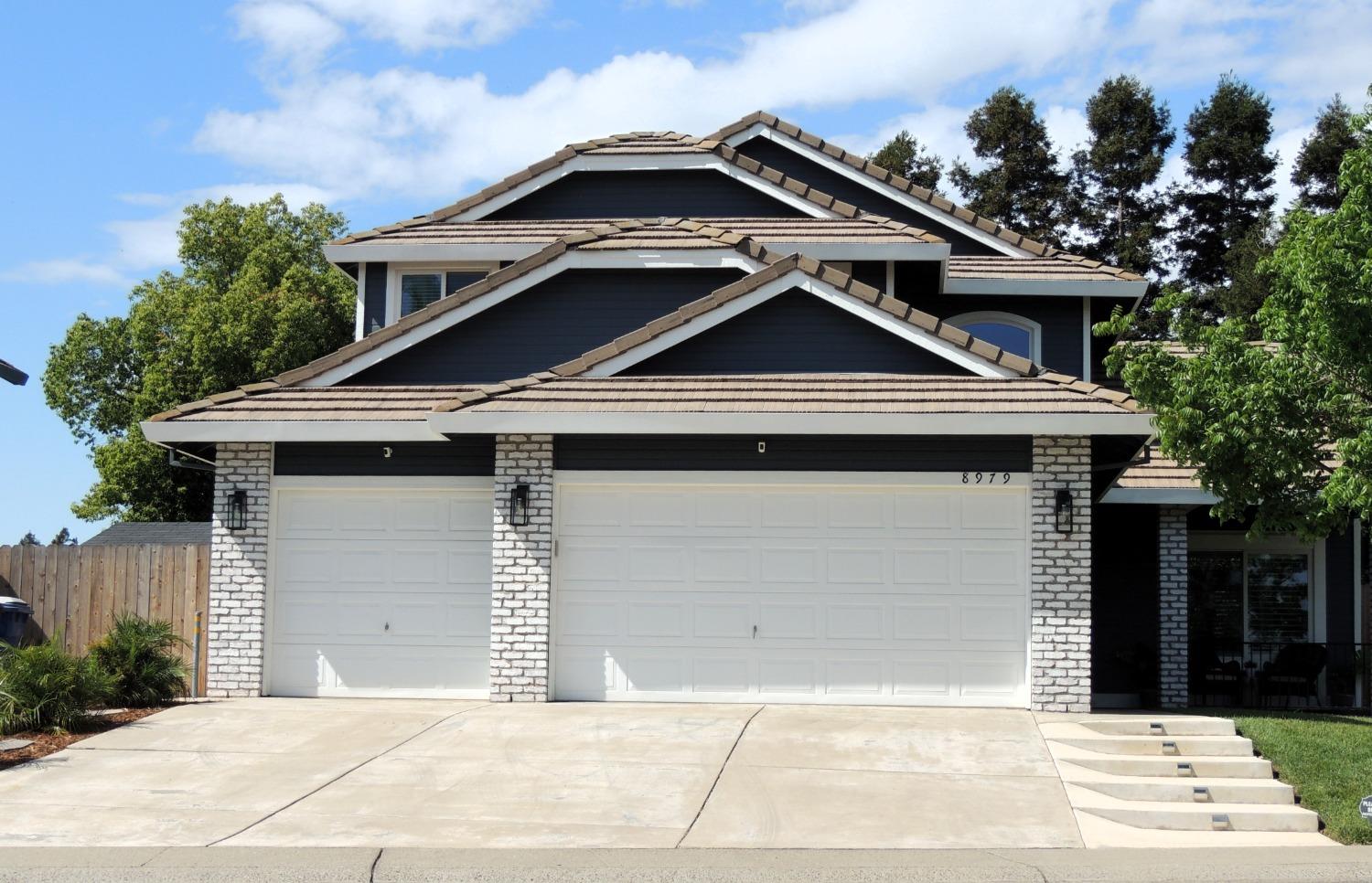 Detail Gallery Image 1 of 39 For 8979 Giant Panda Dr, Sacramento,  CA 95829 - 4 Beds | 3 Baths