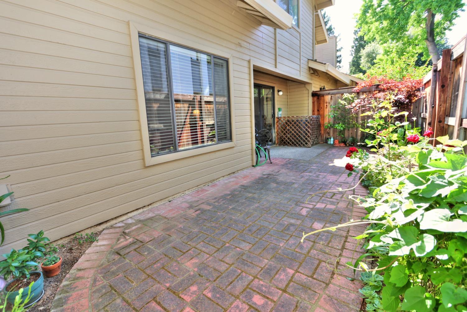 Detail Gallery Image 47 of 69 For 1982 University Park Dr, Sacramento,  CA 95825 - 3 Beds | 2/1 Baths