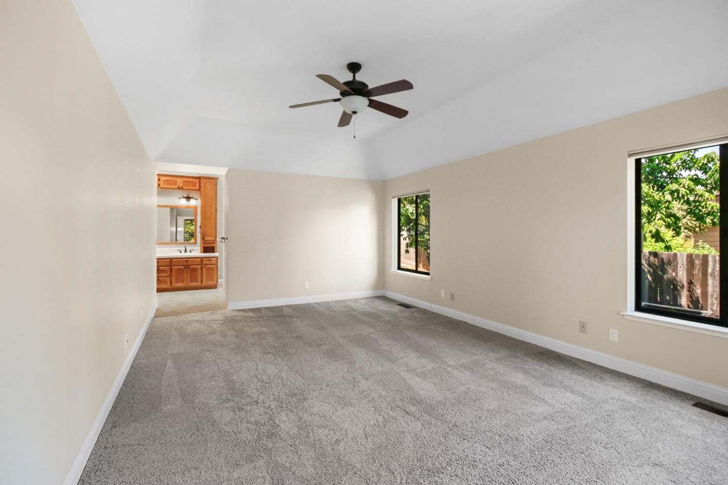Detail Gallery Image 26 of 78 For 8401 Kroeger Ct, Fair Oaks,  CA 95628 - 4 Beds | 3 Baths