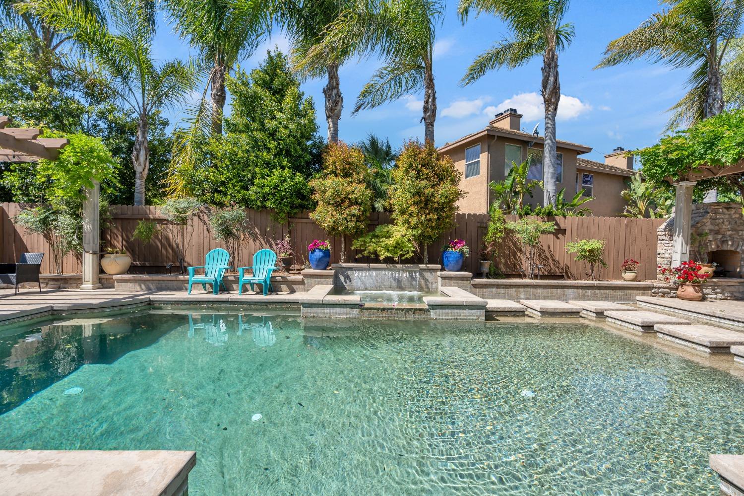 Detail Gallery Image 64 of 94 For 6600 Caprezzo Way, Elk Grove,  CA 95757 - 5 Beds | 4/1 Baths