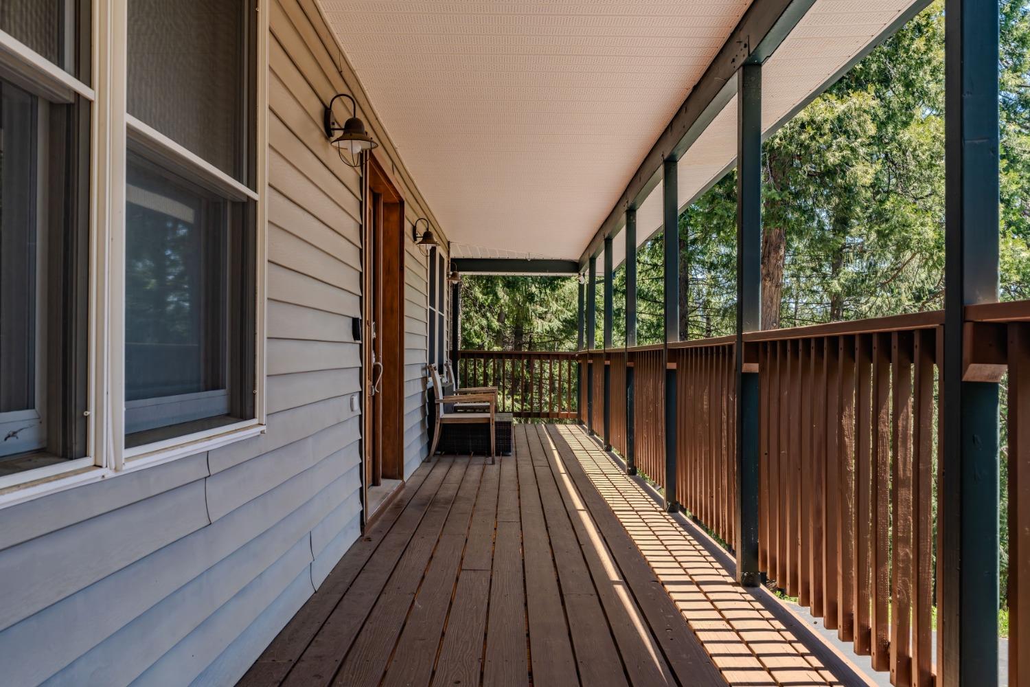 Detail Gallery Image 7 of 66 For 18720 Circle View Dr, Pioneer,  CA 95666 - 3 Beds | 3 Baths