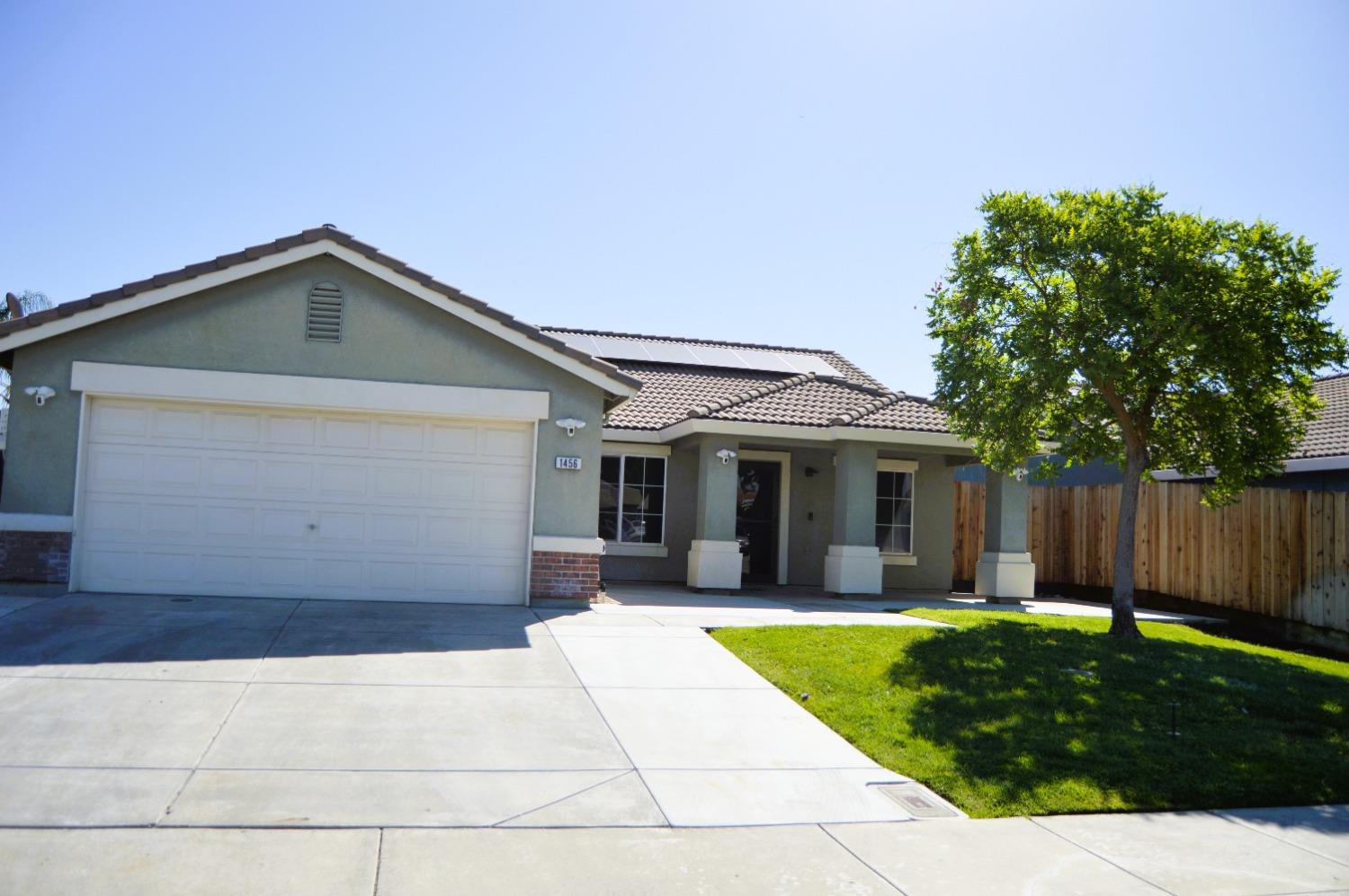 Almador Terrace, Atwater, California image 2