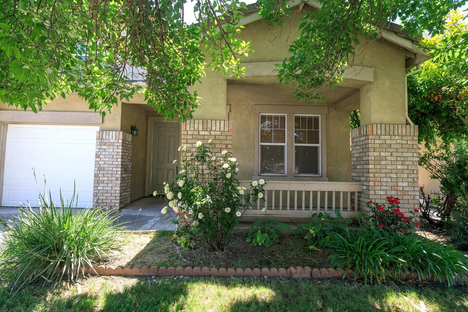 Detail Gallery Image 3 of 61 For 2920 Medinah Way, Modesto,  CA 95355 - 4 Beds | 3 Baths
