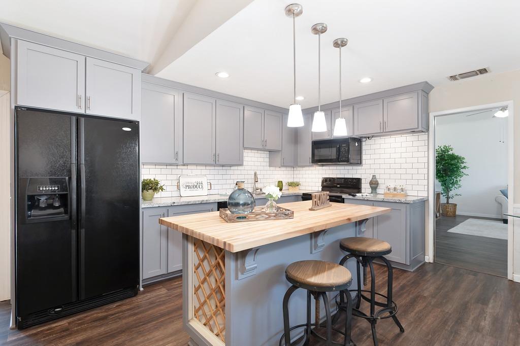 Detail Gallery Image 7 of 31 For 6704 Green Ash Ct, Citrus Heights,  CA 95610 - 4 Beds | 2 Baths