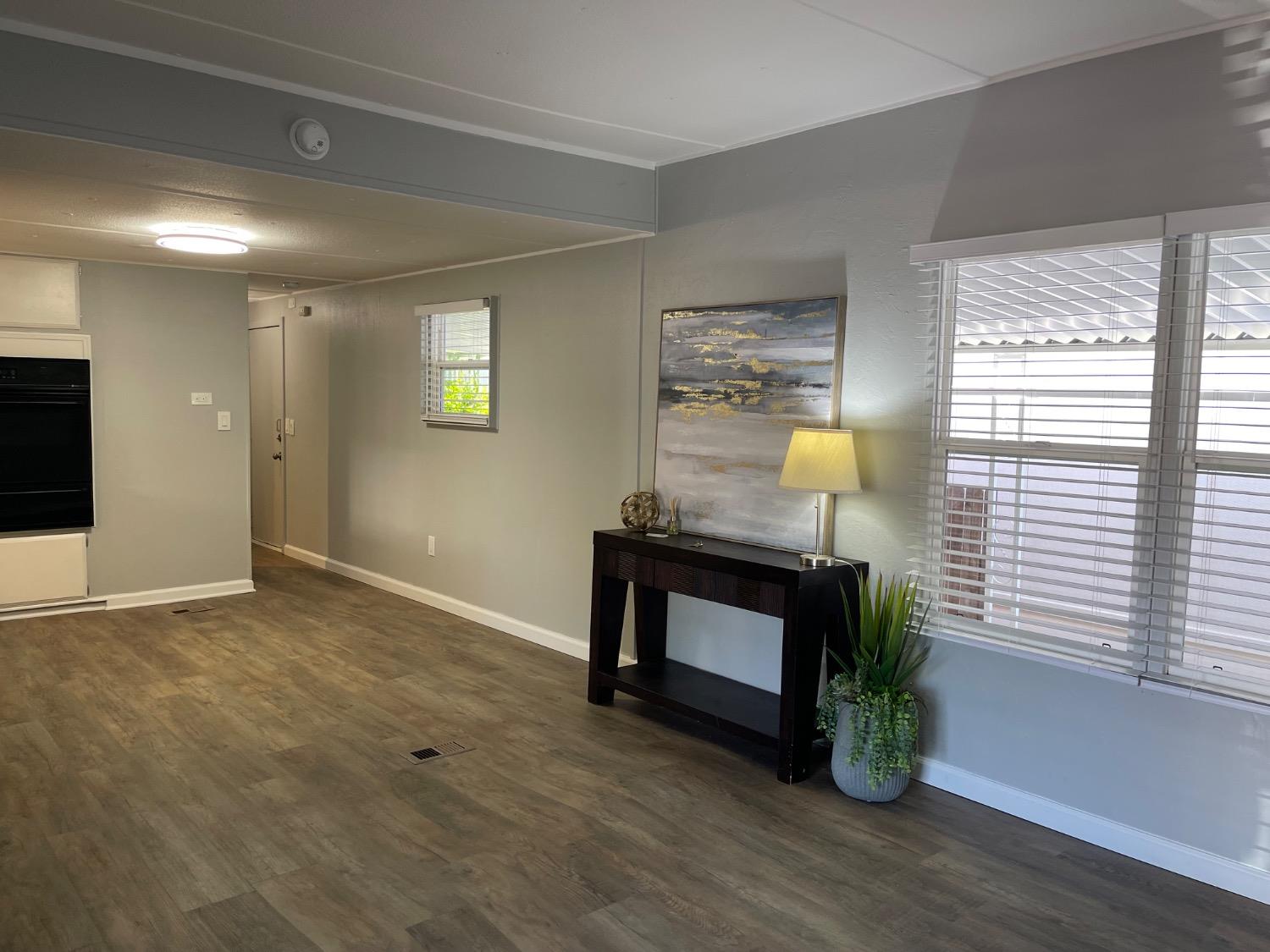 Detail Gallery Image 11 of 34 For 237 Palm View Ln, Rancho Cordova,  CA 95670 - 2 Beds | 1/1 Baths