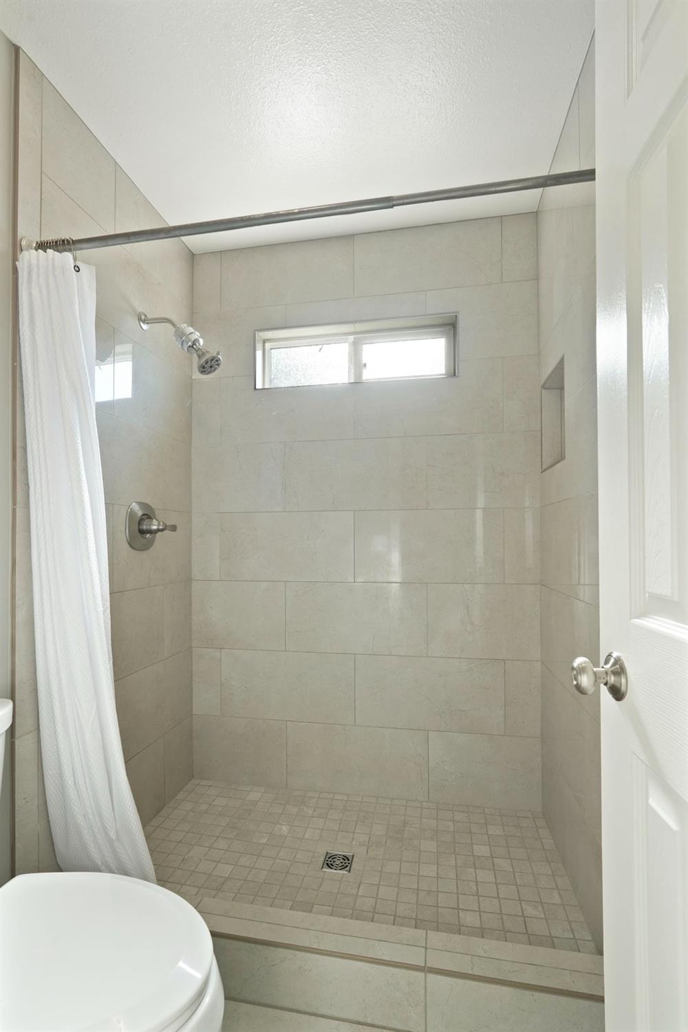 Detail Gallery Image 31 of 37 For 2235 Starr Dr, Lodi,  CA 95242 - 3 Beds | 2 Baths
