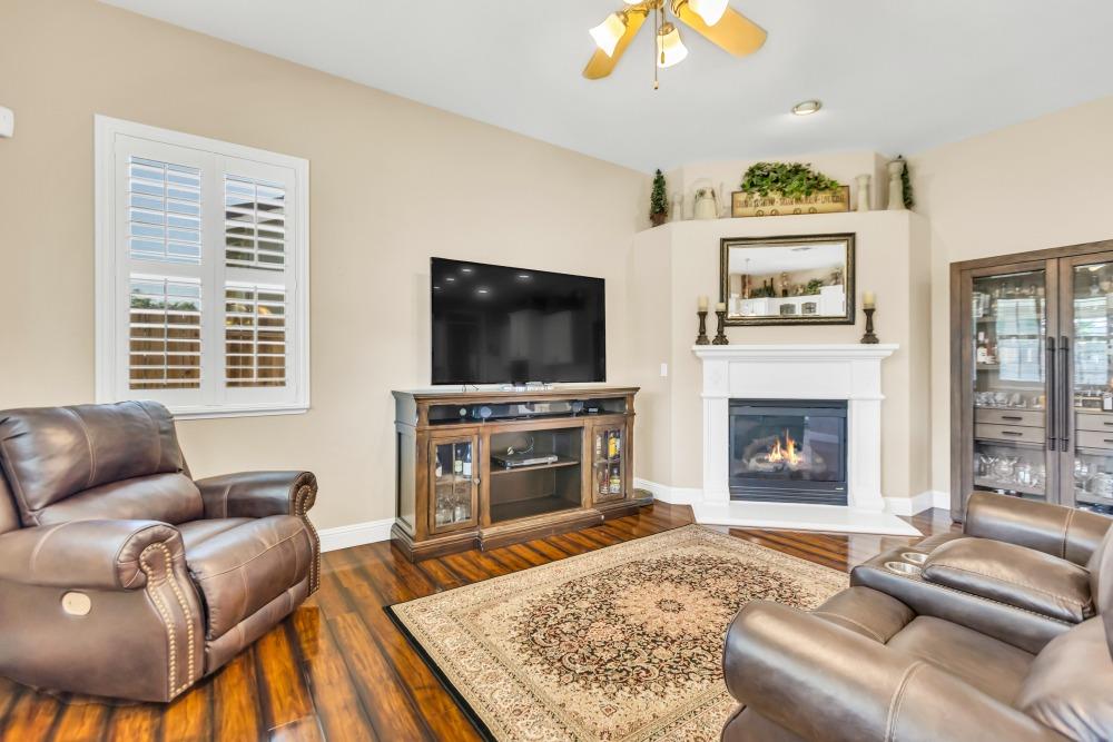 Detail Gallery Image 31 of 66 For 929 Jordine Way, Galt,  CA 95632 - 5 Beds | 2/1 Baths