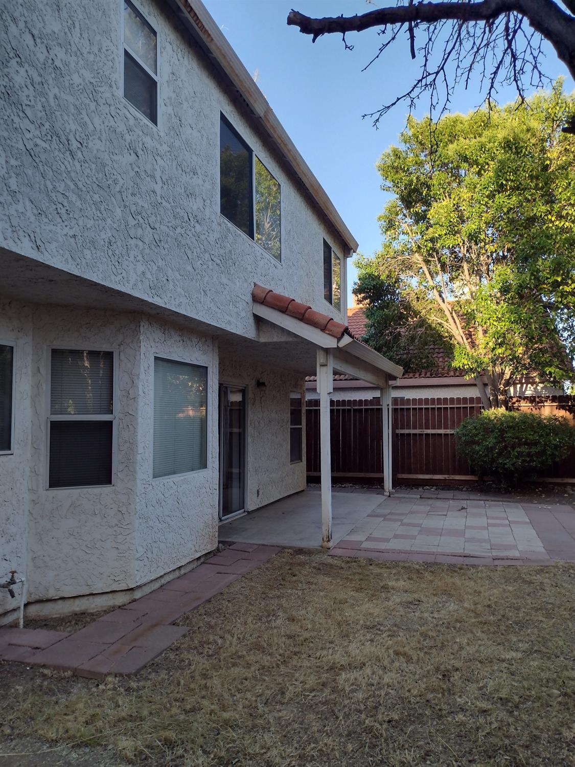 Detail Gallery Image 44 of 56 For 1900 Berryessa Dr, Modesto,  CA 95358 - 3 Beds | 2/1 Baths