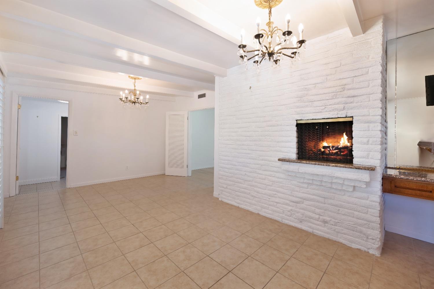 Detail Gallery Image 17 of 75 For 6207 Rampart Dr, Carmichael,  CA 95608 - 4 Beds | 3 Baths