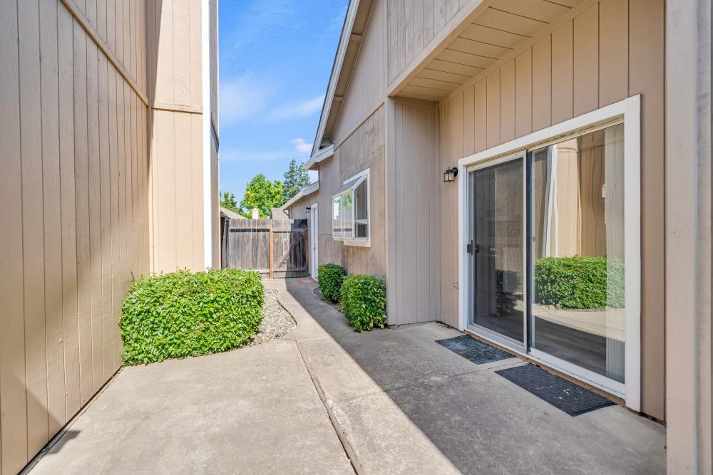 Detail Gallery Image 27 of 37 For 9255 Guillermina Ct, Elk Grove,  CA 95758 - 3 Beds | 2 Baths