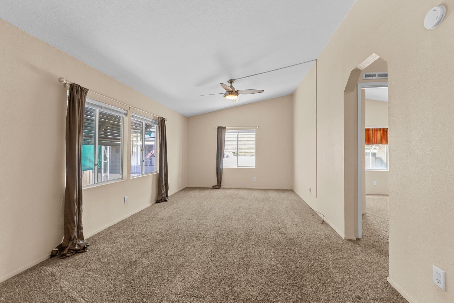 Detail Gallery Image 11 of 26 For 3431 Cherryland 41, Stockton,  CA 95215 - 3 Beds | 2 Baths