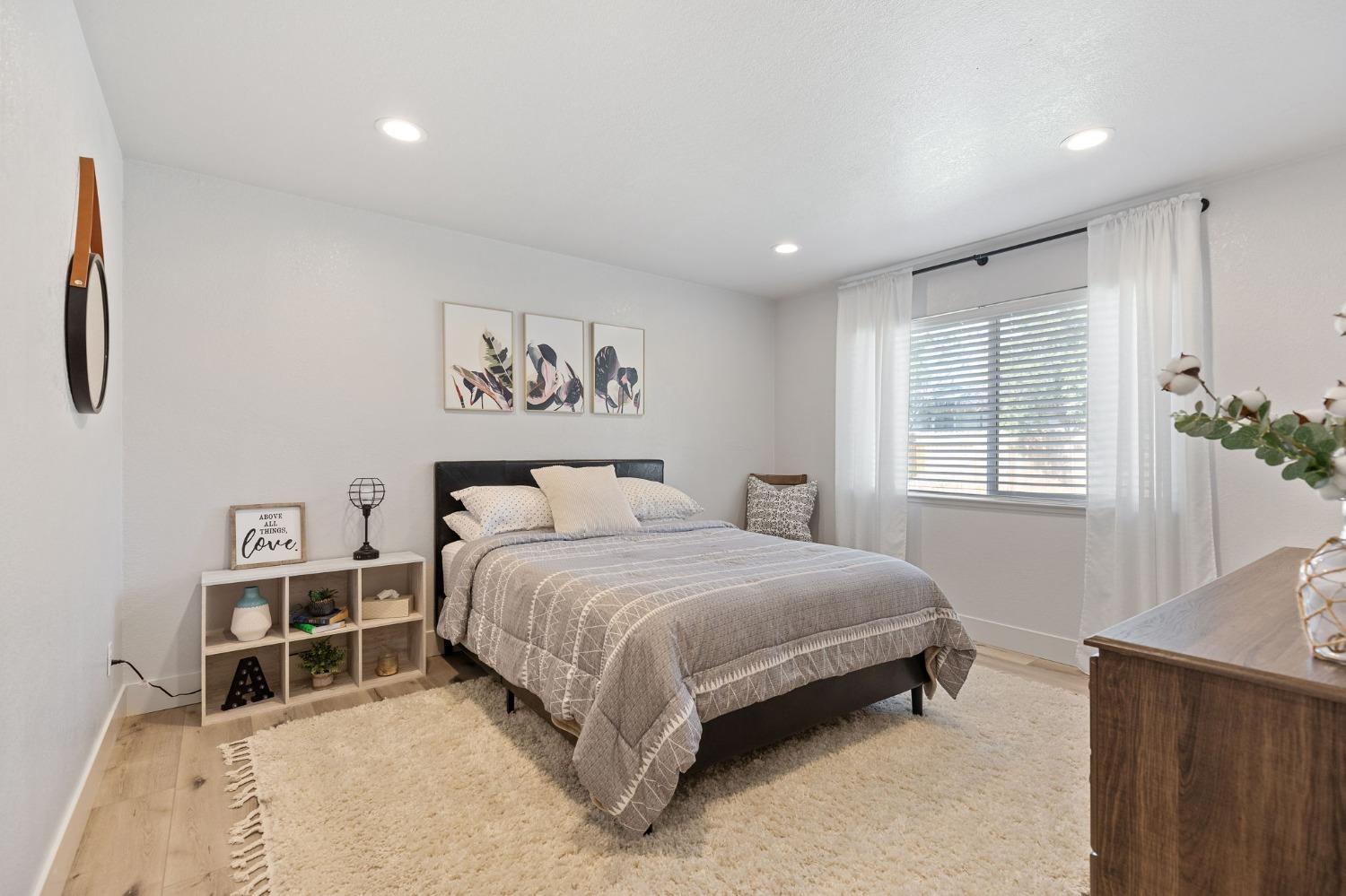 Detail Gallery Image 18 of 42 For 5224 North Ave, Carmichael,  CA 95608 - 3 Beds | 2 Baths