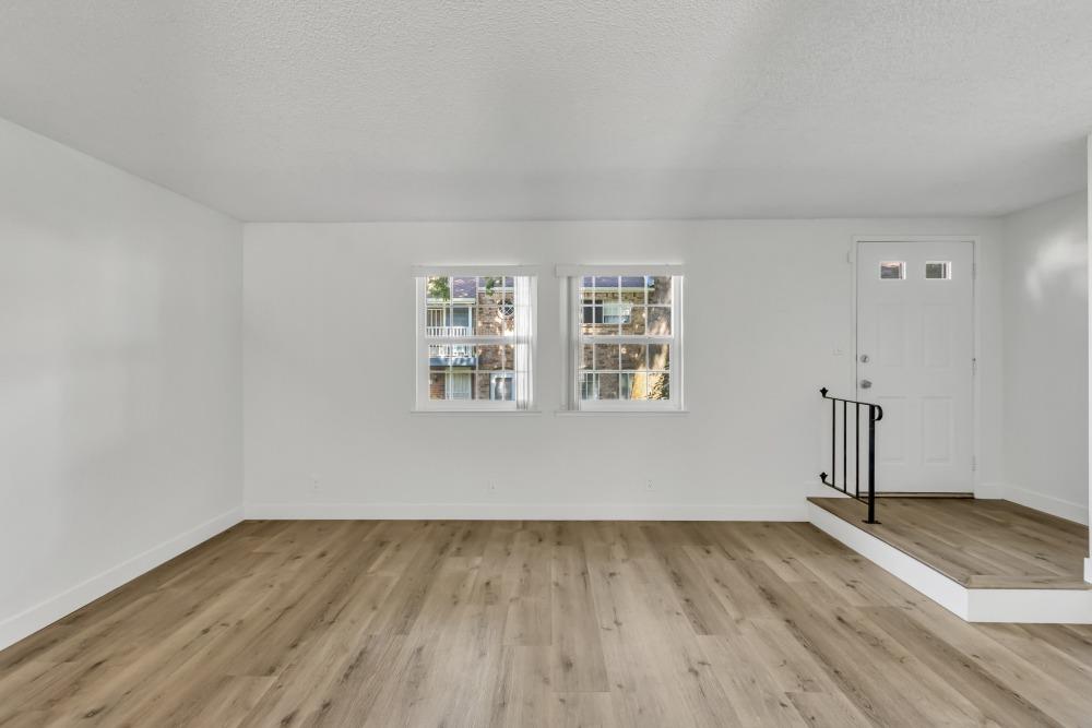 Detail Gallery Image 6 of 57 For 4020 Knoll Top Ct, Carmichael,  CA 95608 - 3 Beds | 1/1 Baths