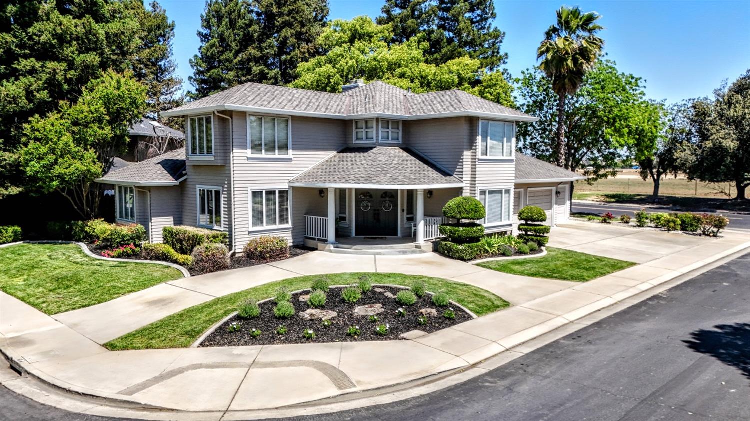 3306 Wyc Lakeshore Drive, Modesto, California image 1