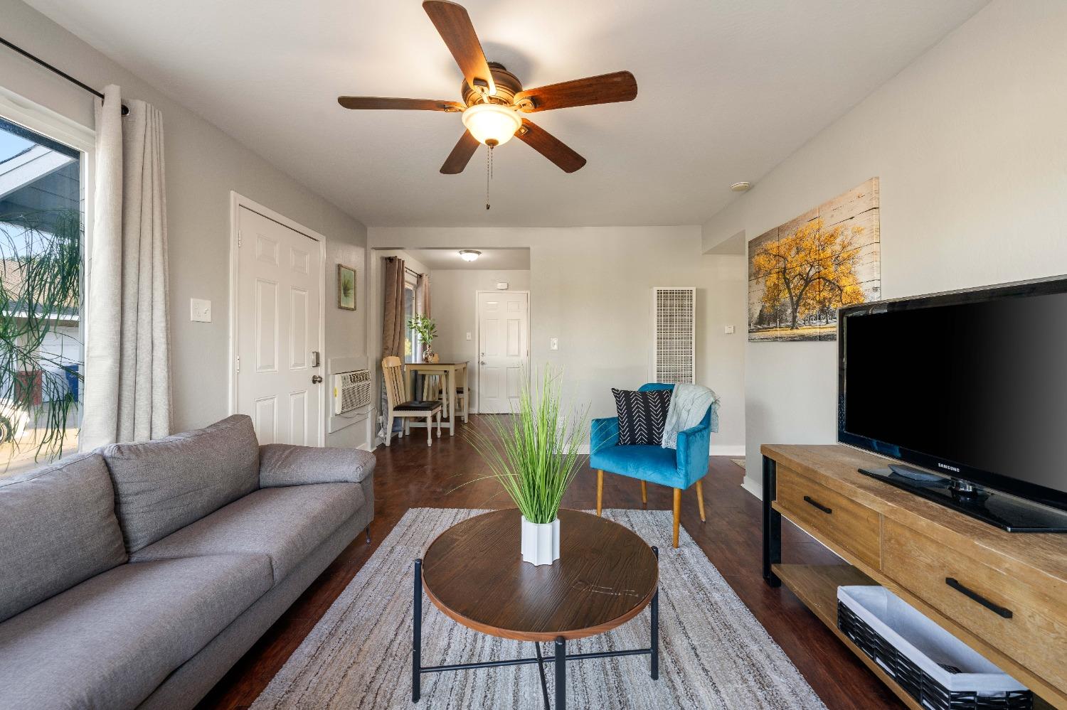 Detail Gallery Image 13 of 51 For 5904 40th St, Sacramento,  CA 95824 - – Beds | – Baths