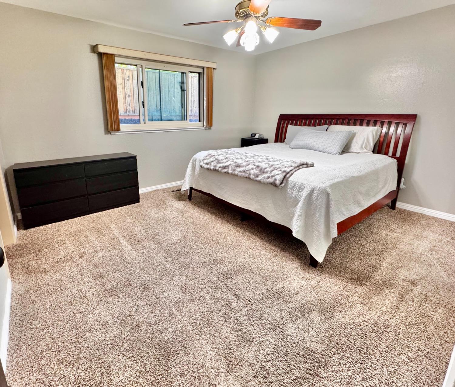Detail Gallery Image 7 of 40 For 2304 Candlestick Dr, Antioch,  CA 94509 - 3 Beds | 2/1 Baths