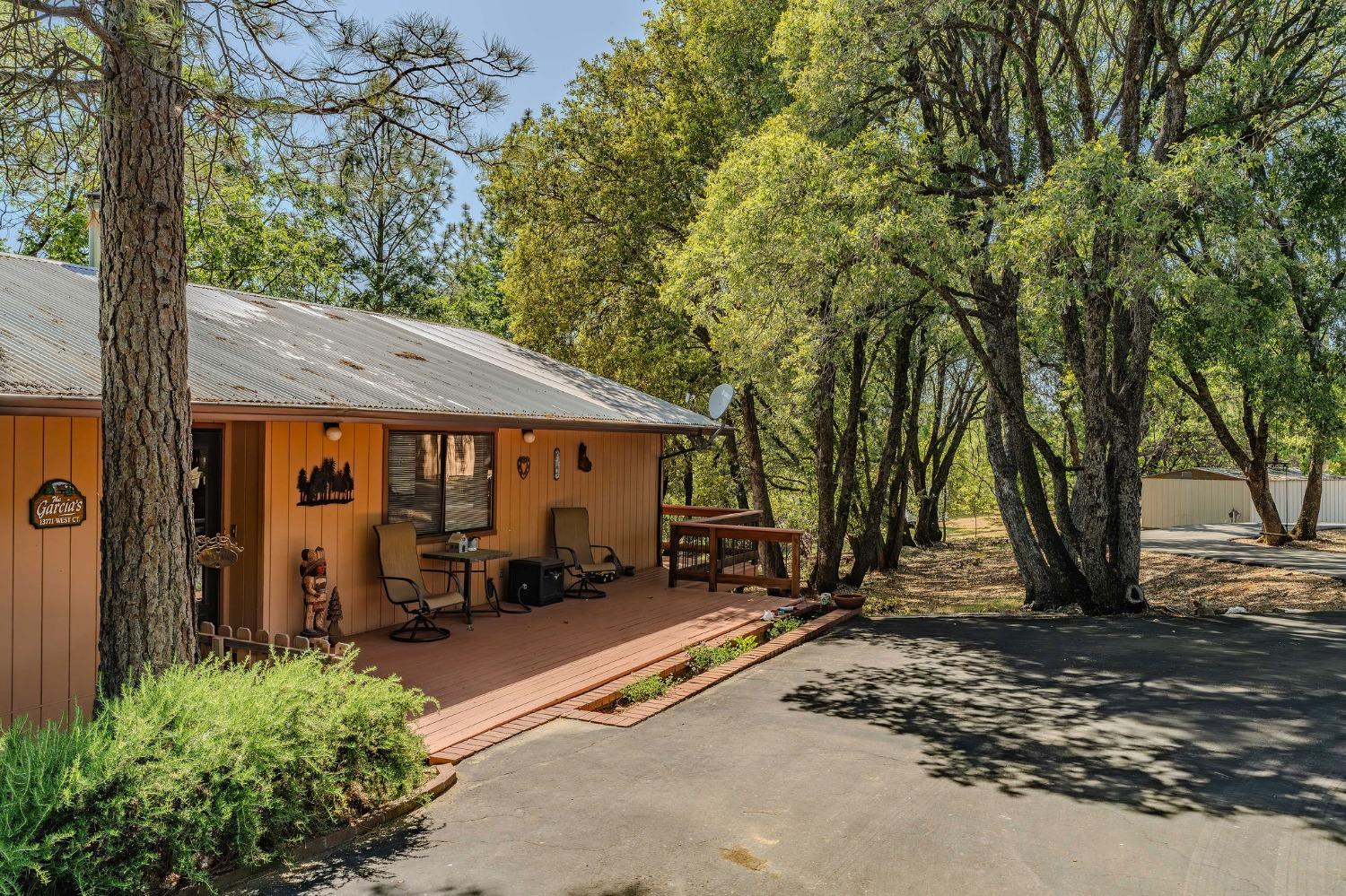 Detail Gallery Image 8 of 73 For 13771 West Ct, Pine Grove,  CA 95665 - 3 Beds | 2 Baths