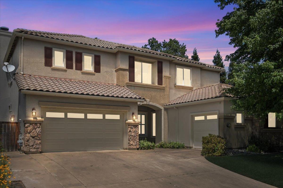 Detail Gallery Image 1 of 49 For 9837 Valgrande Way, Elk Grove,  CA 95757 - 5 Beds | 4 Baths