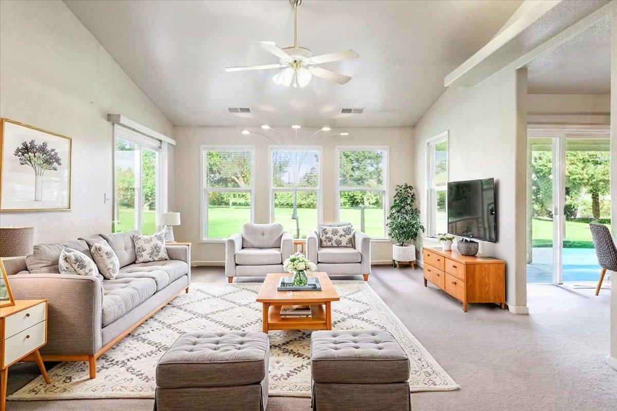 Detail Gallery Image 1 of 33 For 2950 Happy Valley Ct, Atwater,  CA 95301 - 6 Beds | 3/1 Baths