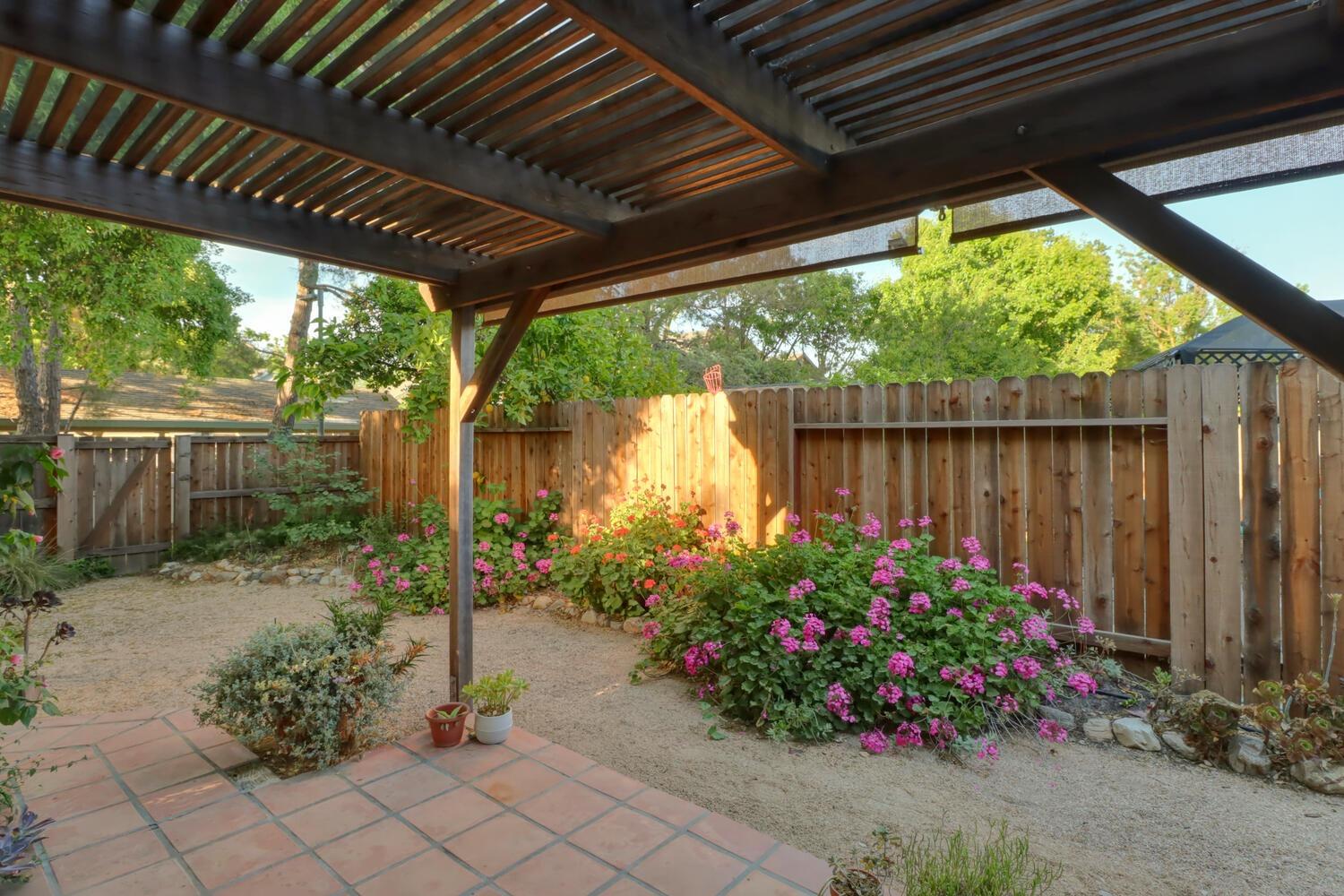 Detail Gallery Image 52 of 60 For 1110 Garfield Ter, Davis,  CA 95616 - 3 Beds | 2/1 Baths