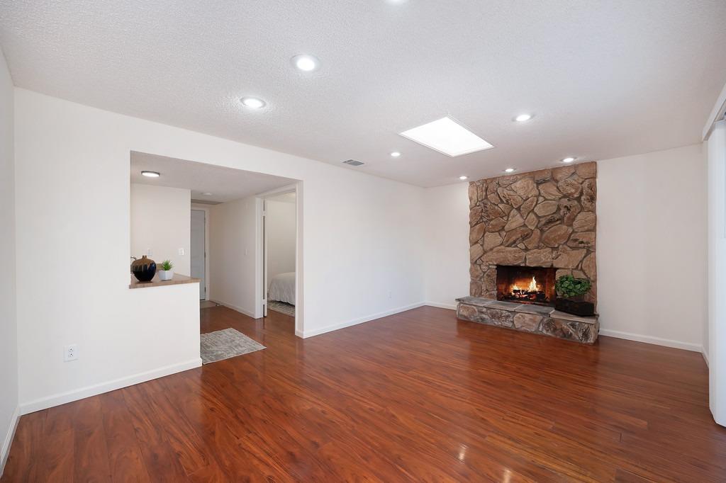 Detail Gallery Image 30 of 59 For 7415 Patero Cir, Sacramento,  CA 95823 - 5 Beds | 3 Baths