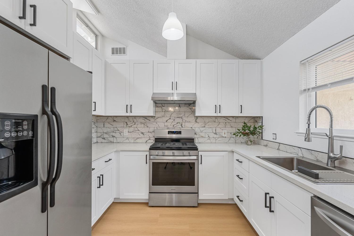 Detail Gallery Image 20 of 45 For 216 Jubilee Way, Rio Linda,  CA 95673 - 3 Beds | 2 Baths