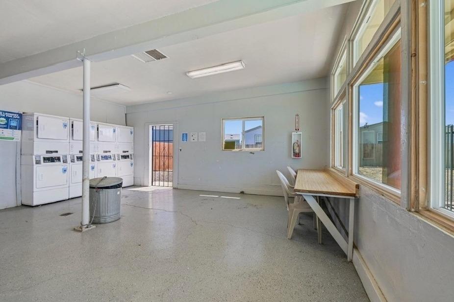 Detail Gallery Image 17 of 18 For 118 Hedy Ln, Davis,  CA 95618 - 1 Beds | 1 Baths