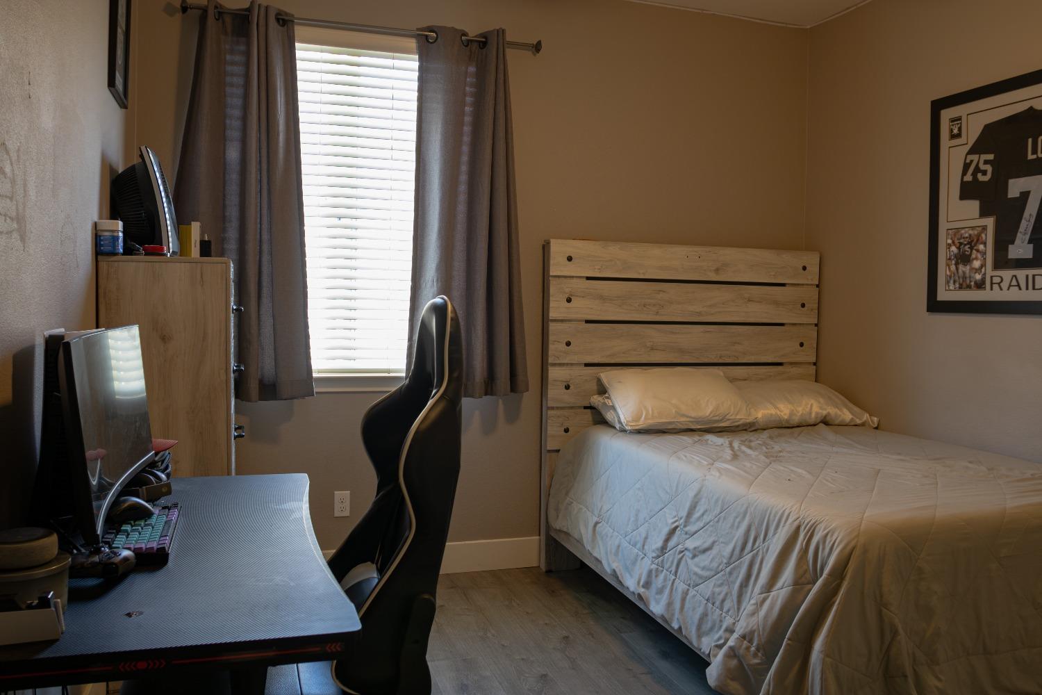 Detail Gallery Image 10 of 39 For 1731 Crystal Ct, Los Banos,  CA 93635 - 4 Beds | 2 Baths