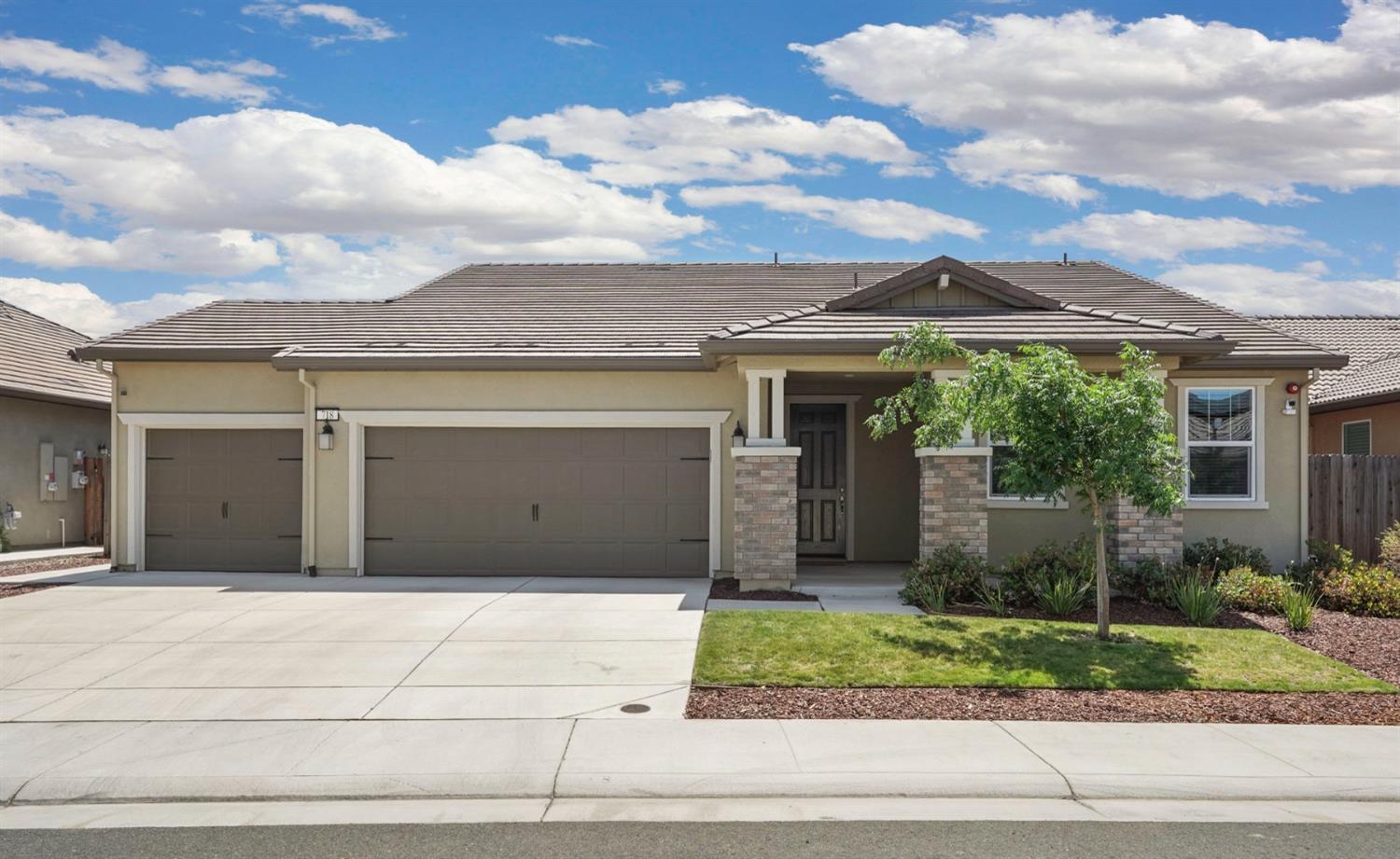 Detail Gallery Image 1 of 53 For 718 Lippi St, Galt,  CA 95632 - 3 Beds | 2 Baths