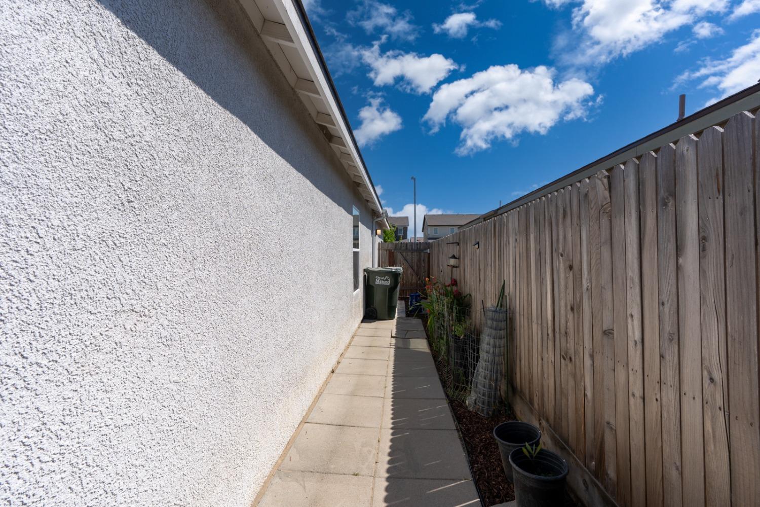 Detail Gallery Image 39 of 48 For 627 Suzanne Dr, Merced,  CA 95348 - 4 Beds | 2 Baths