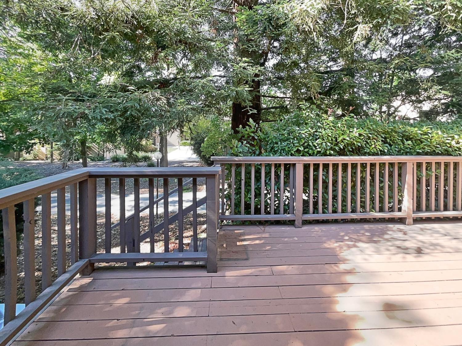 Detail Gallery Image 8 of 27 For 7031 Rancho Mirage Ct, Citrus Heights,  CA 95621 - 3 Beds | 2 Baths
