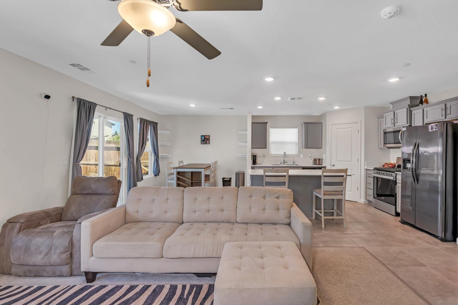 Detail Gallery Image 25 of 48 For 627 Suzanne Dr, Merced,  CA 95348 - 4 Beds | 2 Baths