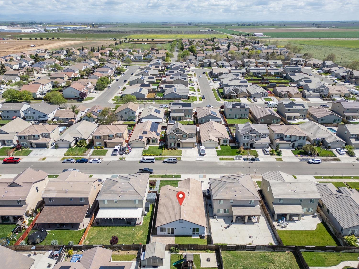 Detail Gallery Image 9 of 23 For 405 Denise Dr, Merced,  CA 95341 - 4 Beds | 2 Baths