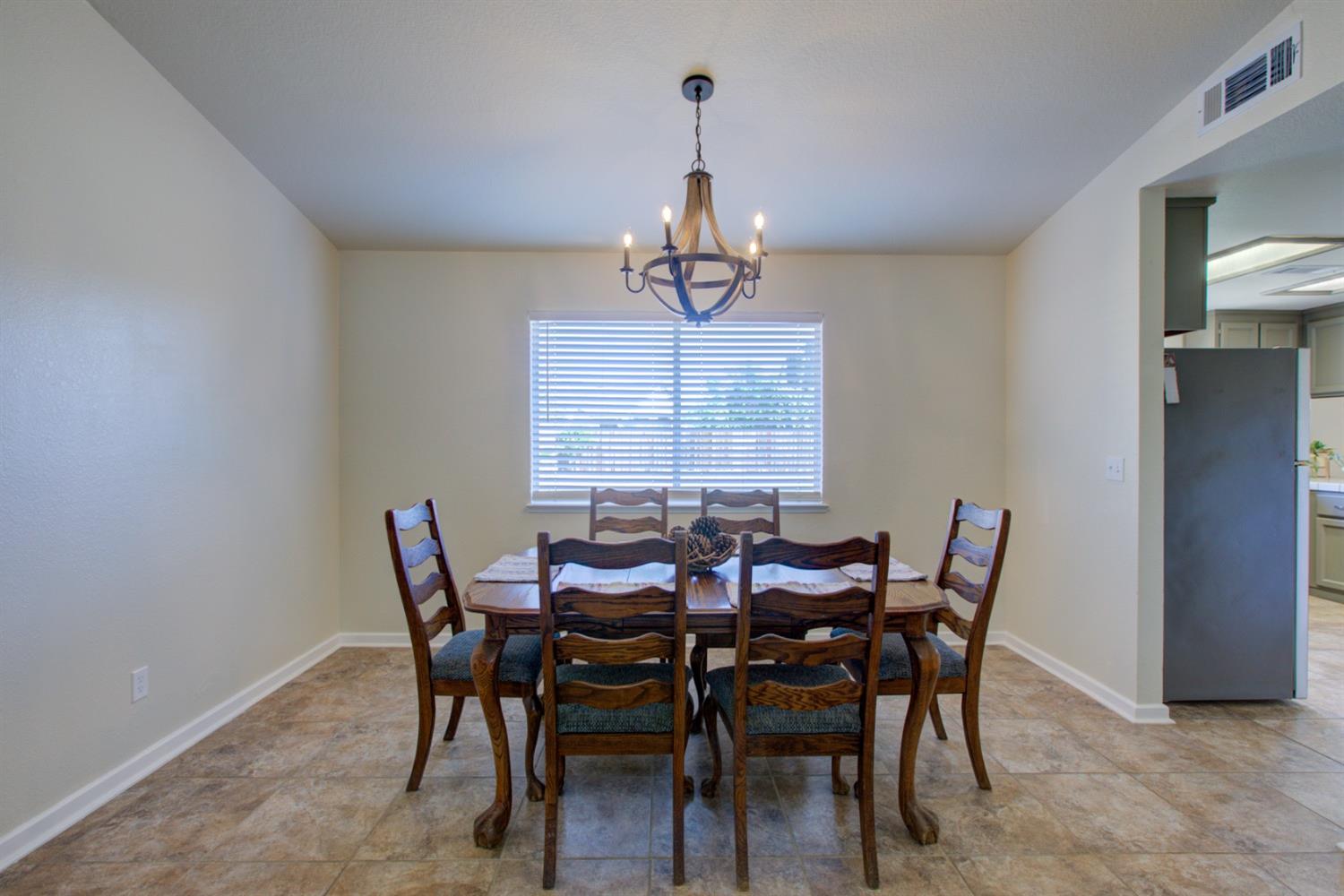 Detail Gallery Image 18 of 59 For 1473 Sandy Creek Dr, Newman,  CA 95360 - 4 Beds | 3 Baths